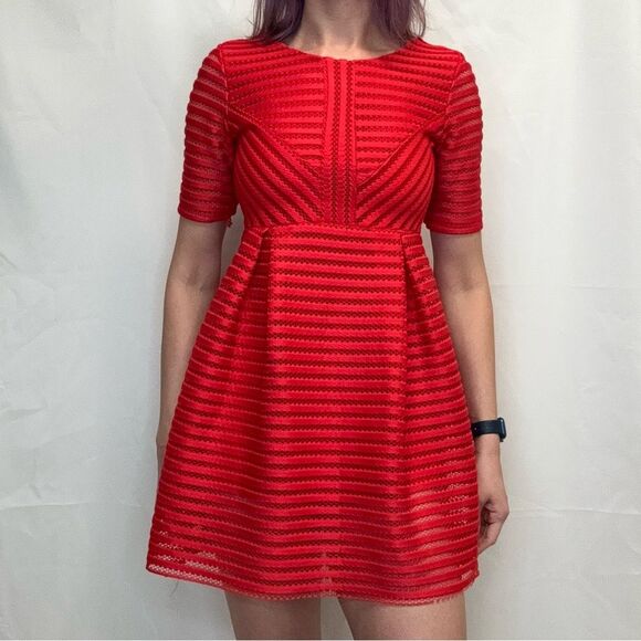 Ubranded Womens Cocktail Dress Bright Red S SM Small Lace Box Pleat Bubble Skirt - Picture 1 of 12